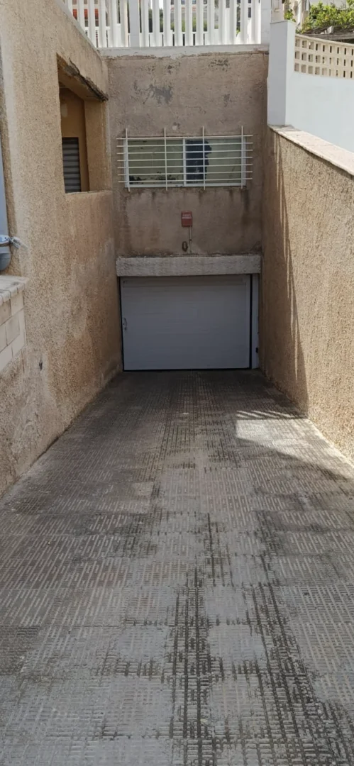 Parking subterráneo en primera linea de playa