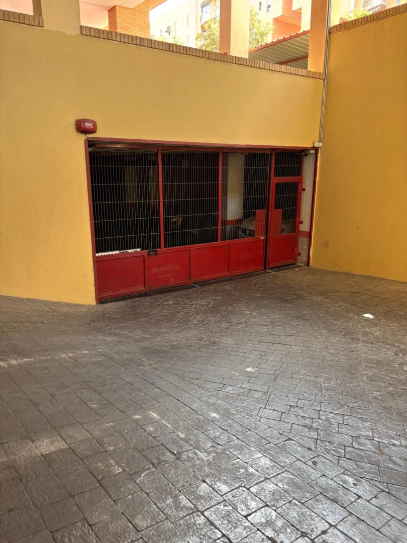 Aparcamiento en San Gabriel