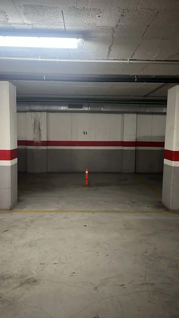 Parking subterráneo en el Altet, cerca del Aeropuerto